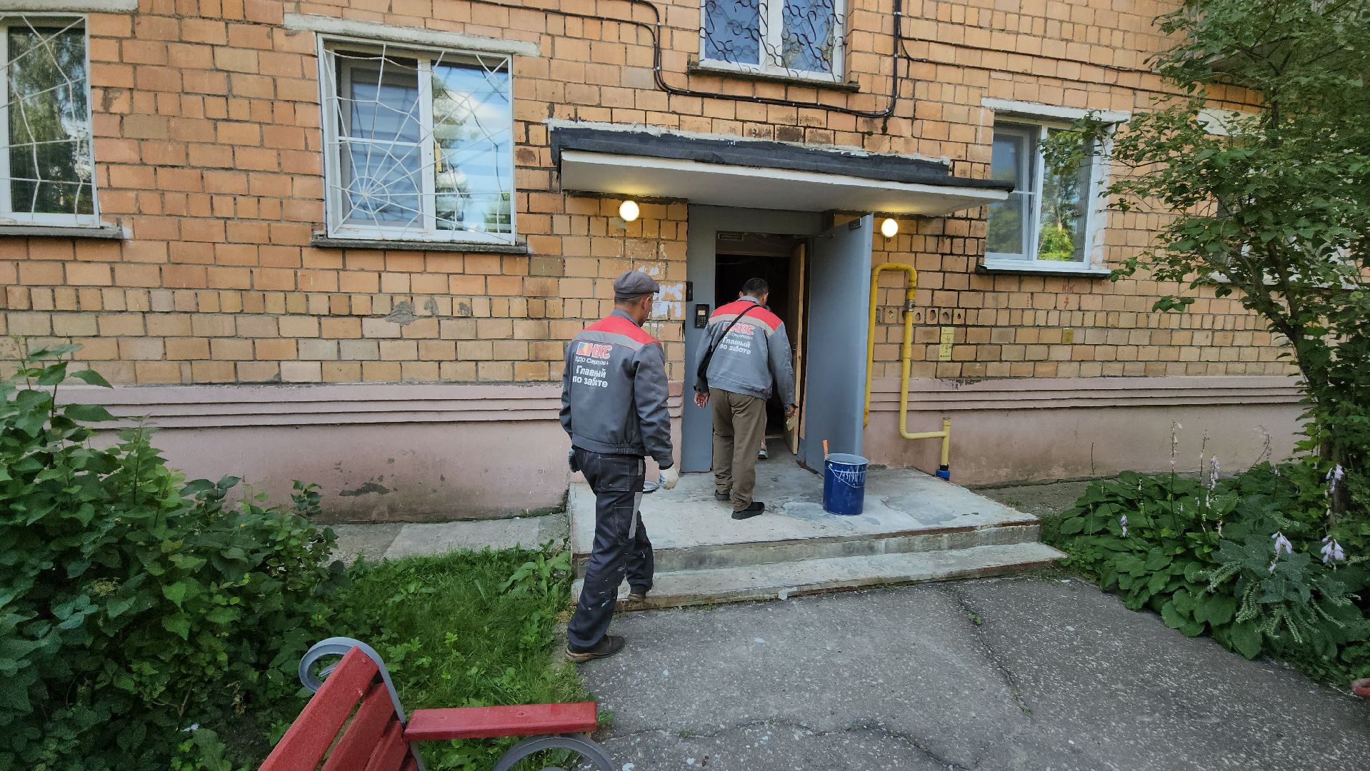 серпухов, ремонт подъездов, софинансирование, жкх, улица дзержинского, управляющая компания,