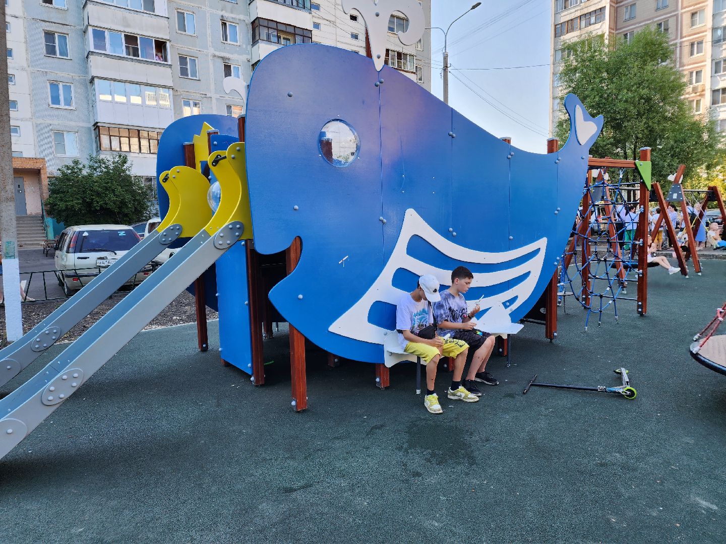 Чехов, улица Полиграфистов, комплексное благоустройство дворов, приемка работ, открытие детской площадки, глава администрации го Чехов, Михаил Собакин, анимационная программа,