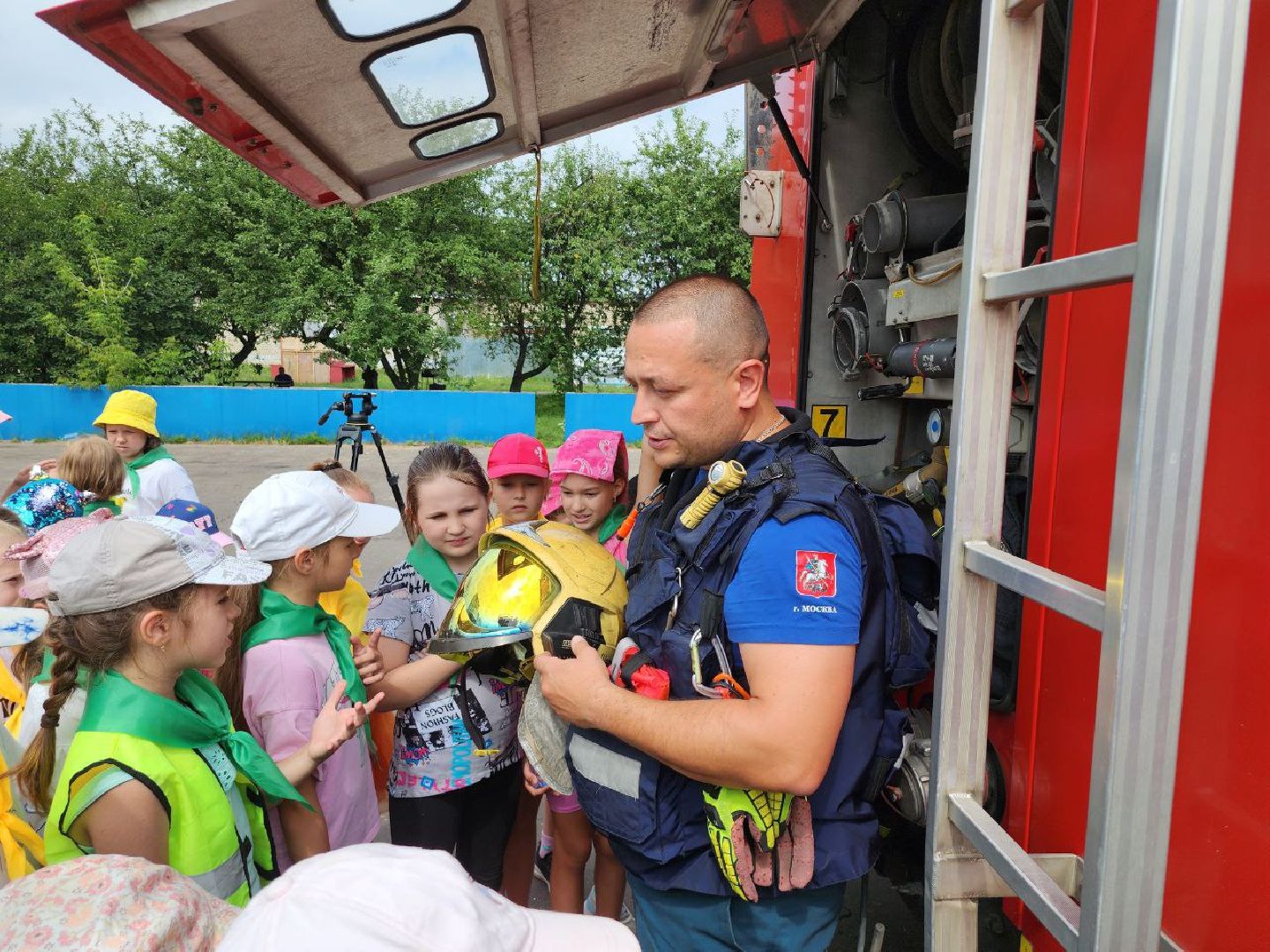 экскурсия в пожарную часть, ленинский городской округ, видное, день пожарного надзора, пожарные,