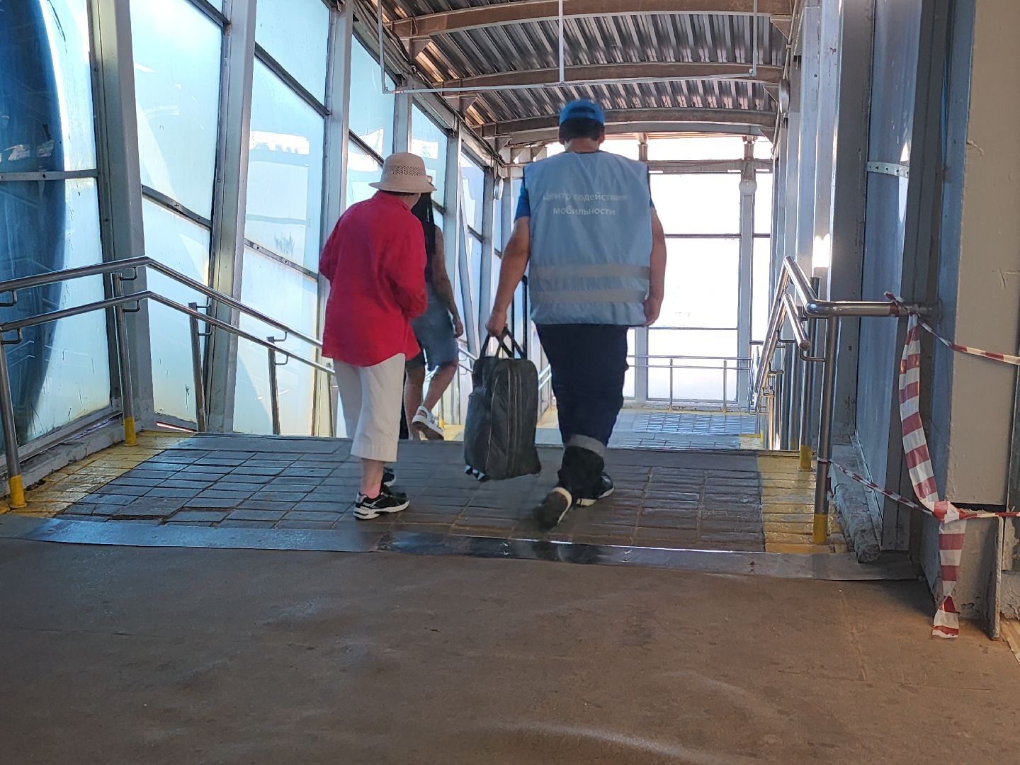 железнодорожная станция, волонеры, Станция Мытищи,