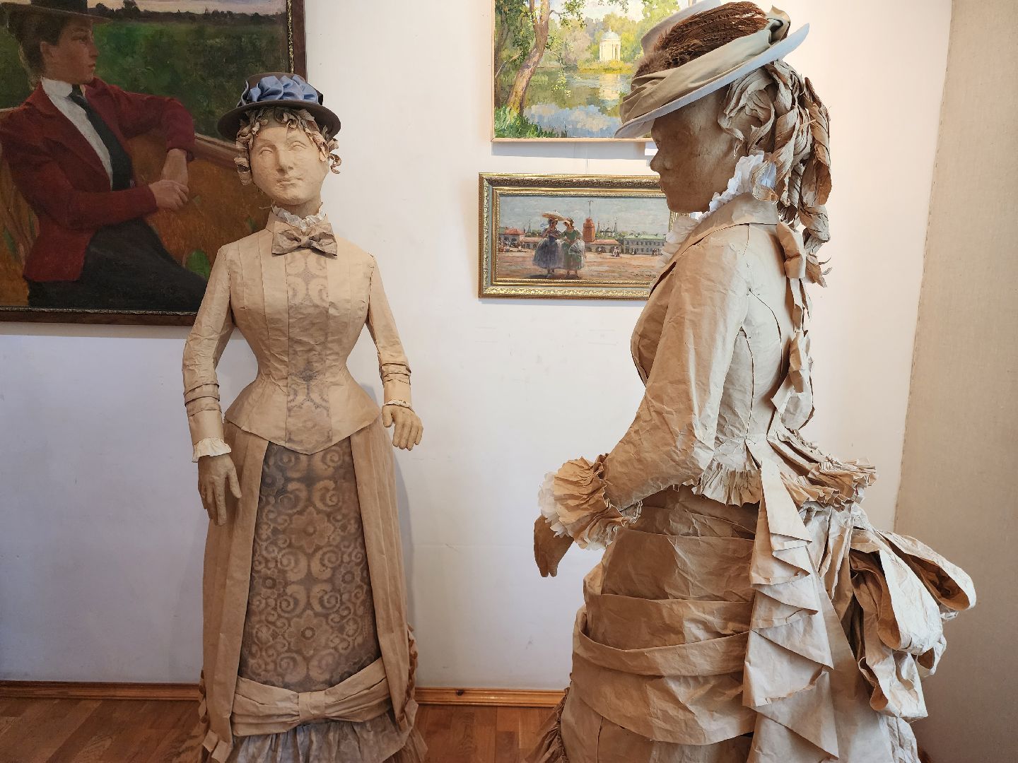 раменское, культура, раменский историко-художественный музей, выставка театральных костюмов,