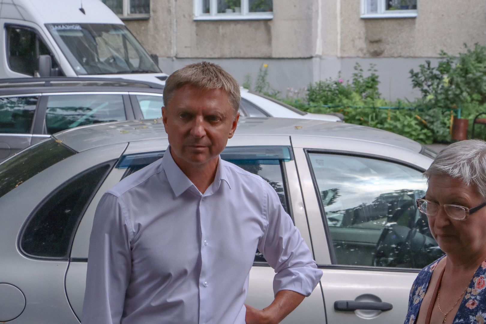 владимир жук, Никита Иванов, дзержинский, благоустройство, ремонт, асфальтирование дворов дорог,