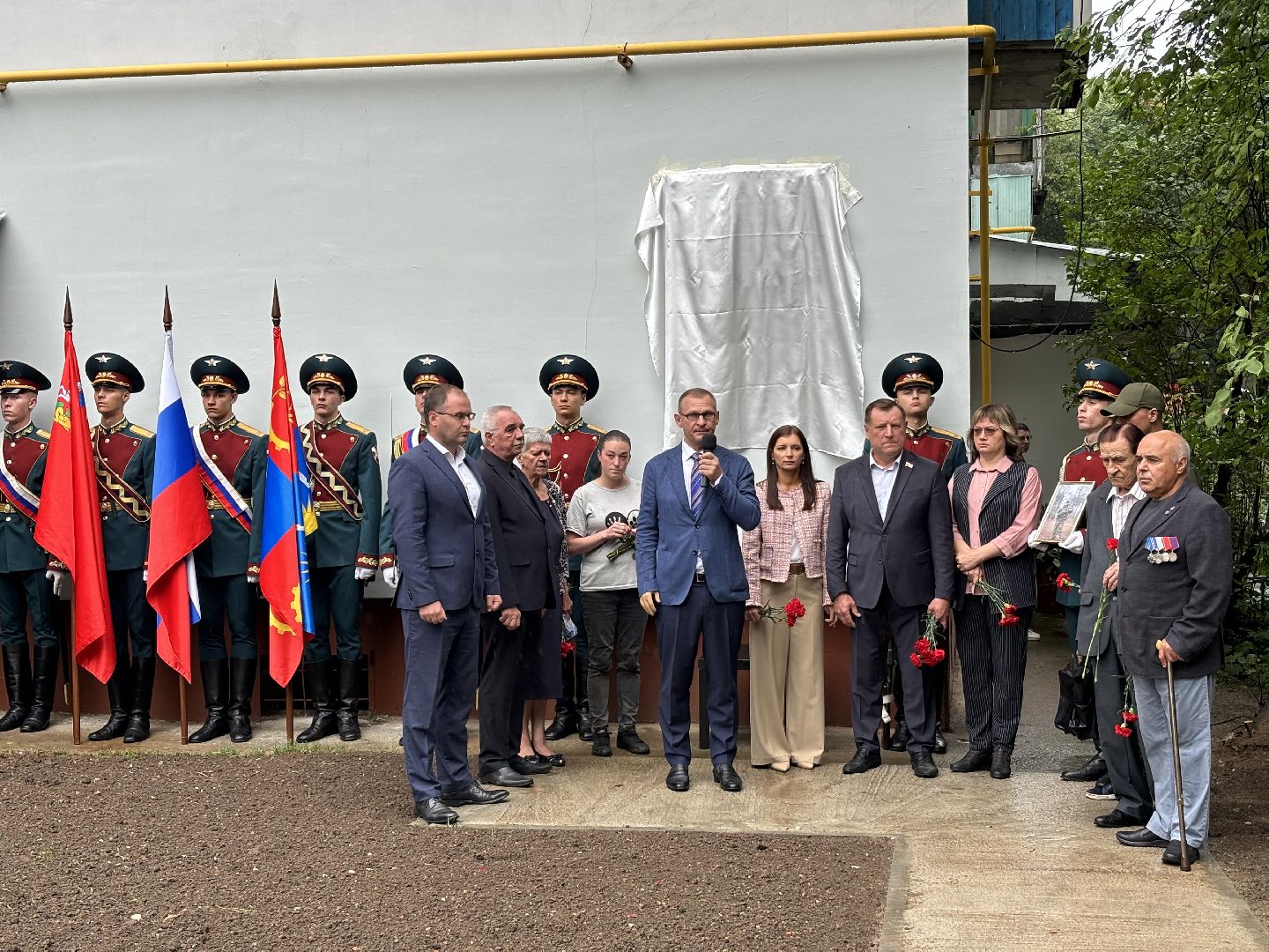 герои сво, микрорайон заря,