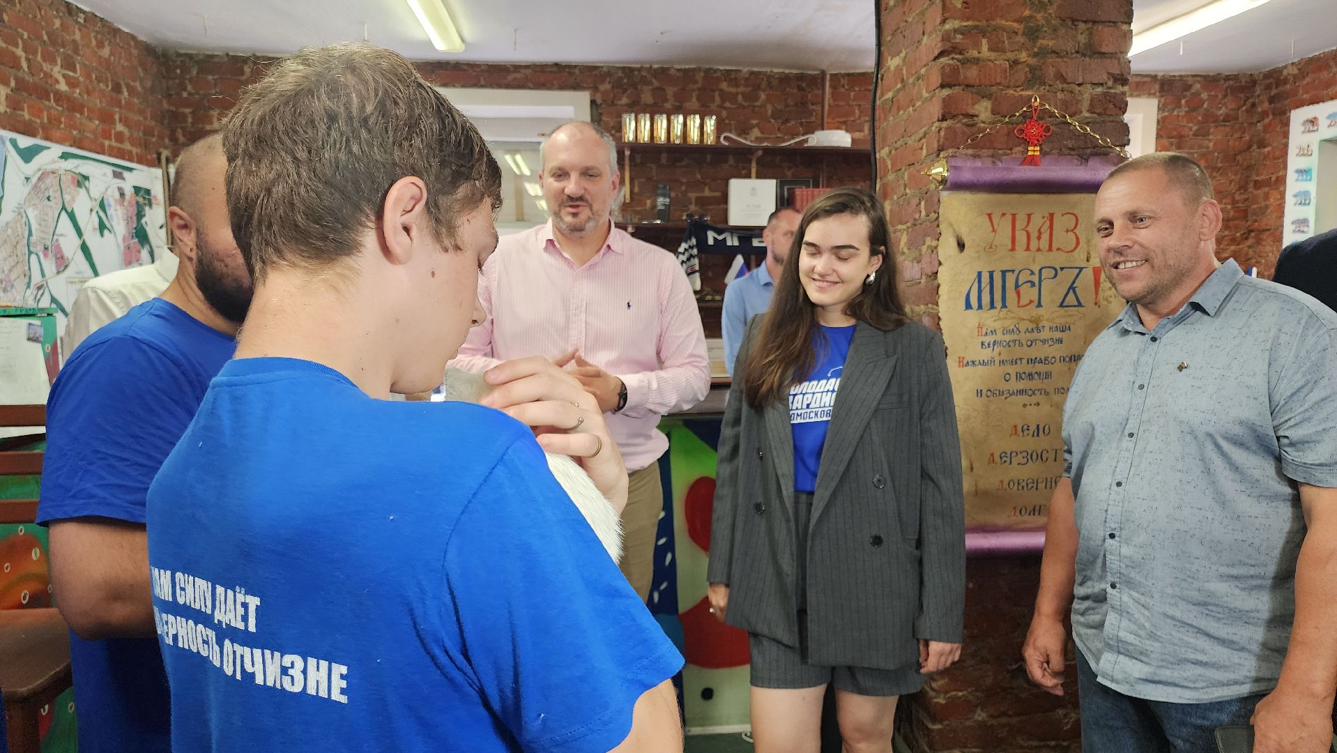 кашира, молодая гвардия, штаб, волонтеры, диана алумянц, михаил шувалов, маскировочные сети, тактические изделия,