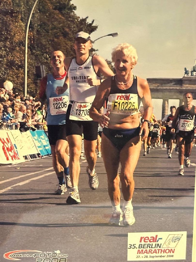 Реутов, спорт, юбилей, Людмила Колобанова,бег, лыжи, гонки, марафон,