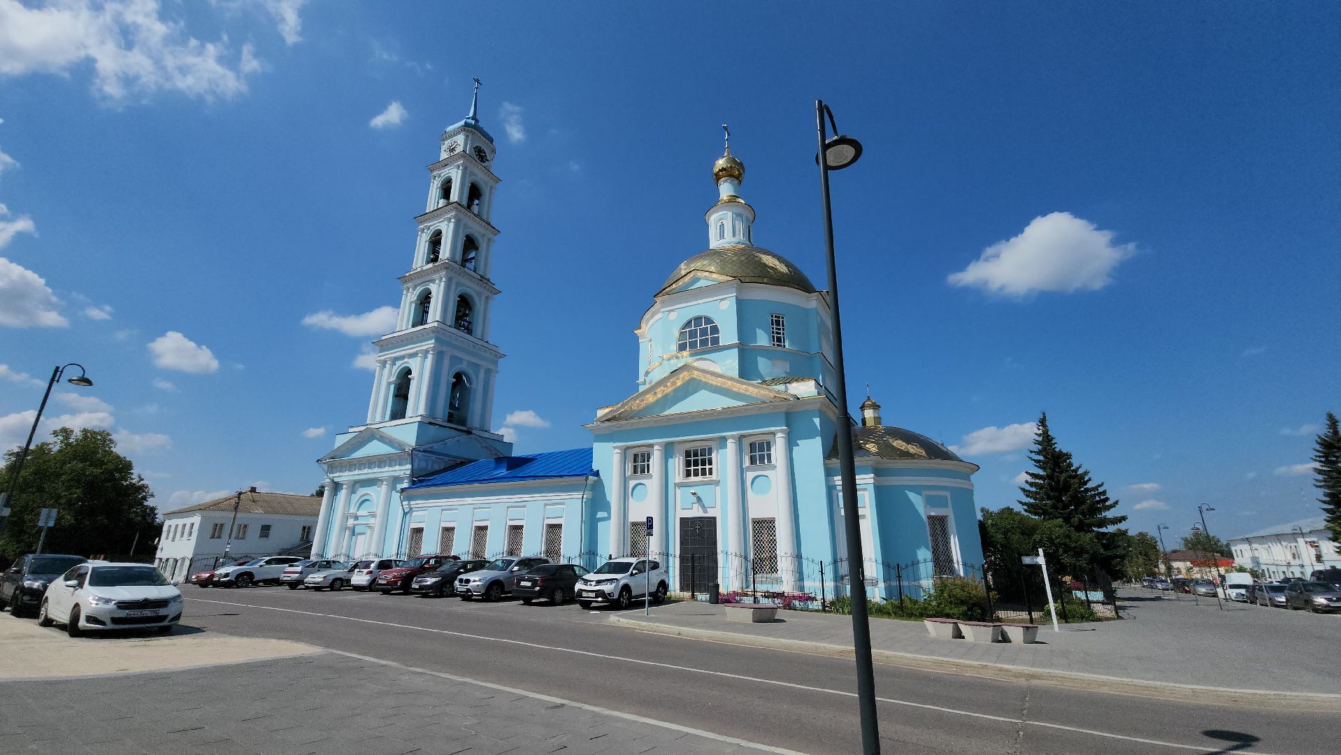 кашира, пешеходная зона, благоустройство, озеленение, липа, деревья, стрелец,