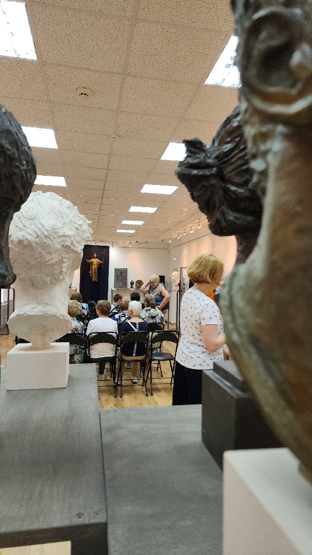 электросталь, мой город, жители города, выставочный зал, музей, выставка, экспозиция, скульптор, творческий вечер,