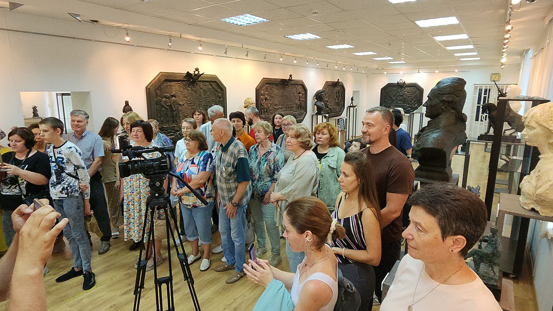 электросталь, мой город, жители города, выставочный зал, музей, выставка, экспозиция, скульптор, творческий вечер,