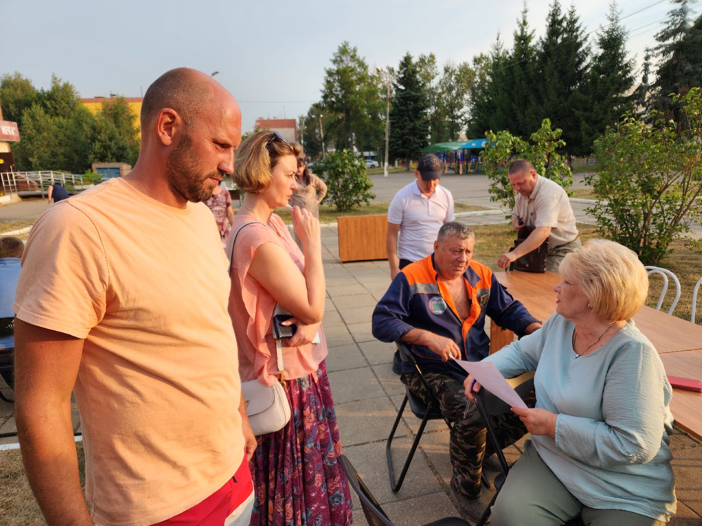 чехов, село Дубна, выездная администрация, входные группы, ремонт ступеней, уборка двора, горячая вода, горячее водоснабжение, ЖКХ,