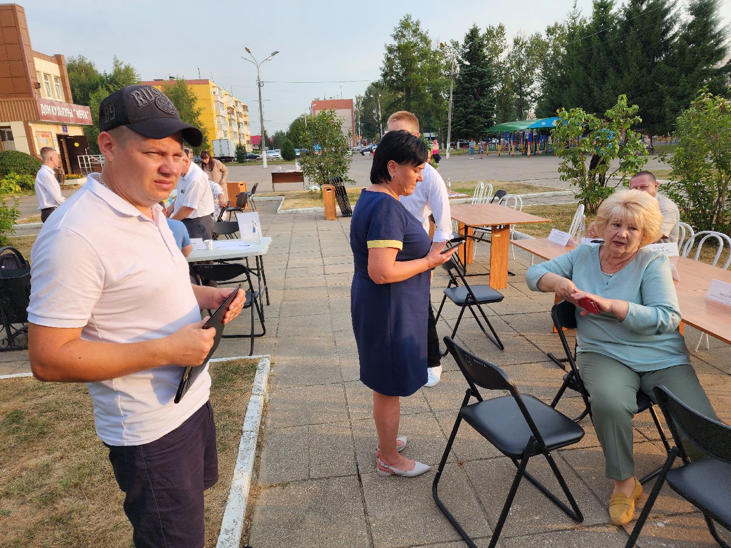 Чехов, село Дубна, выездная администрация, благоустройство, зона отдыха, лесопарк, глава администрации го Чехов Михаил Собакин,