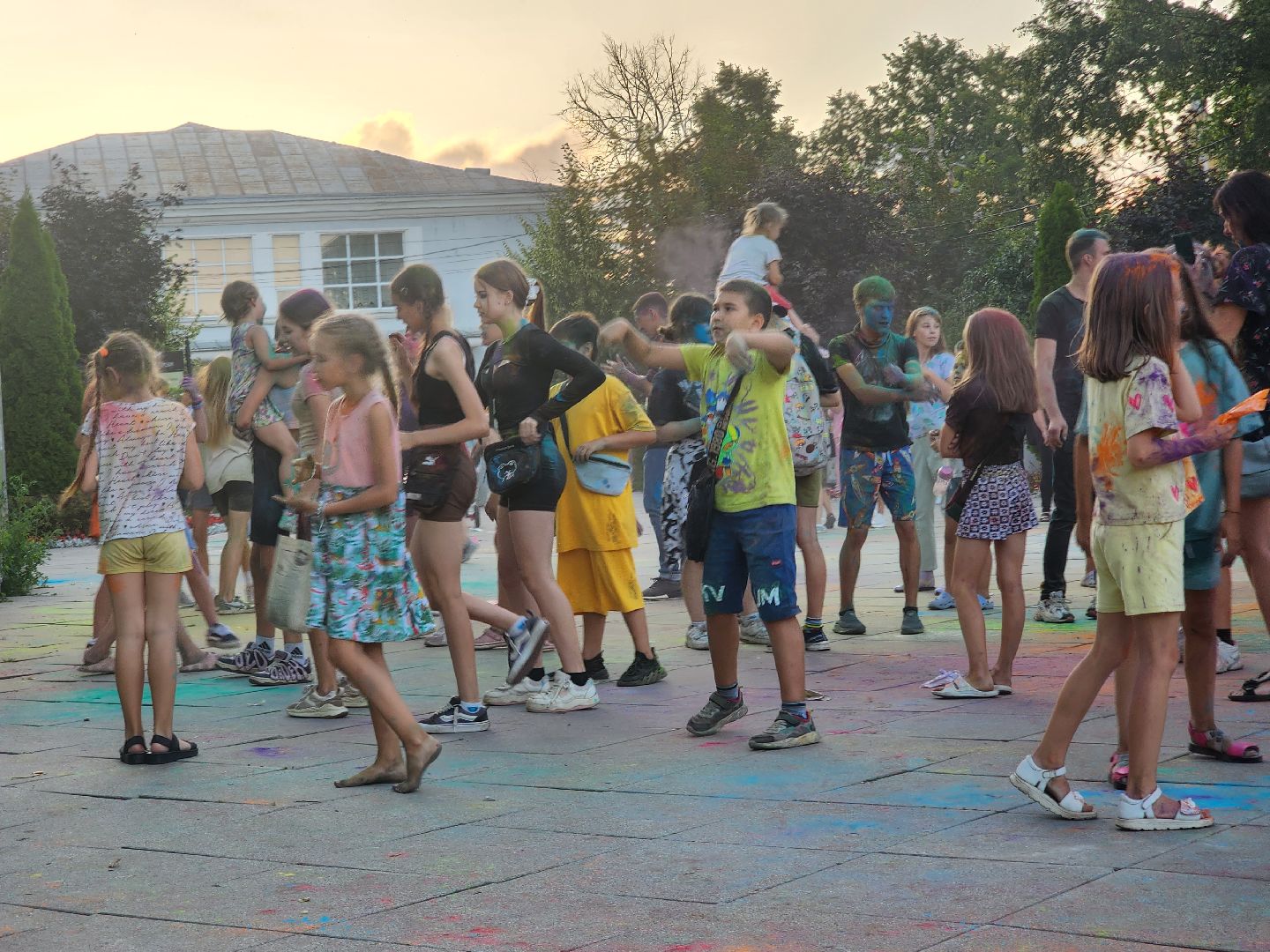 Коломна, ночь в парке, лето в подмосковье,