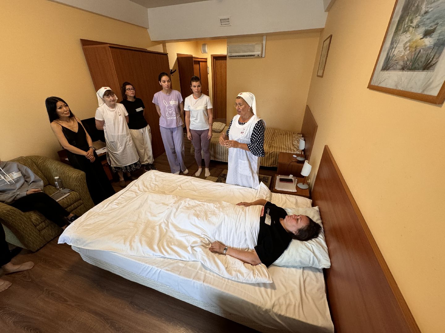 Помощник по уходу, Сестры милосердия, сво, Одинцова,