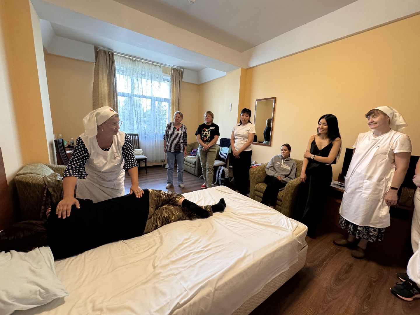 Помощник по уходу, Сестры милосердия, сво, Одинцова,