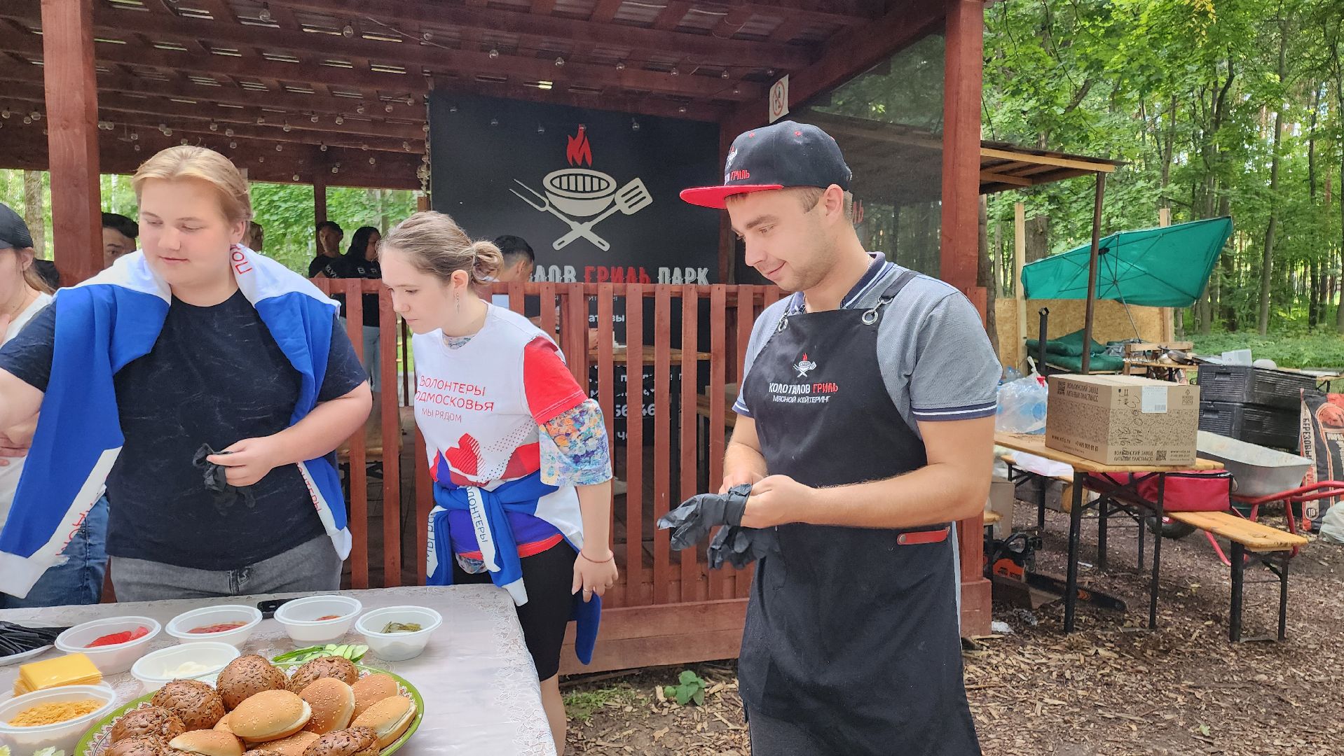 Кашира, Городской парк, мастер-класс, бургеры, котлета, булка, лимонад, ночь в парке, волонтеры,