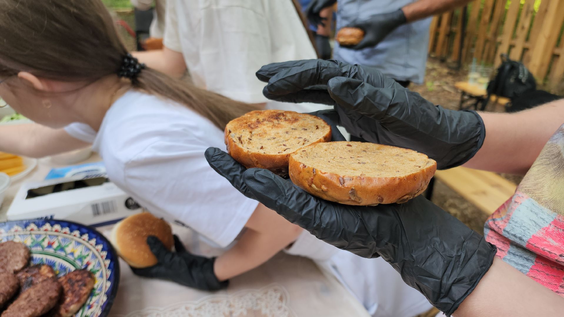 Кашира, Городской парк, мастер-класс, бургеры, котлета, булка, лимонад, ночь в парке, волонтеры,