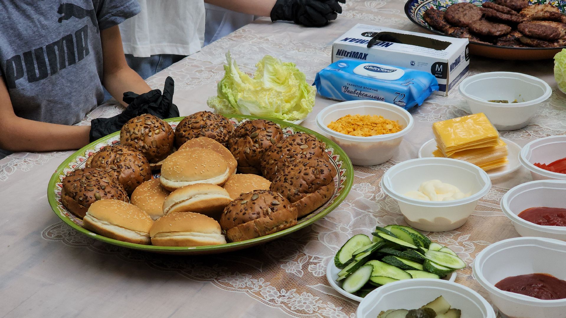 Кашира, Городской парк, мастер-класс, бургеры, котлета, булка, лимонад, ночь в парке, волонтеры,