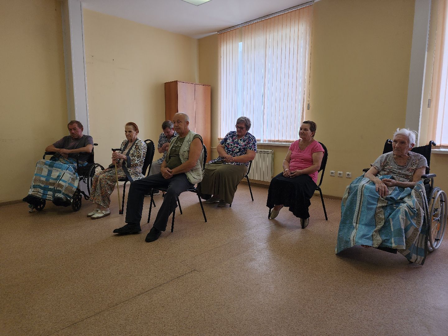 гериатрия, пожилые люди, мозговая активность,