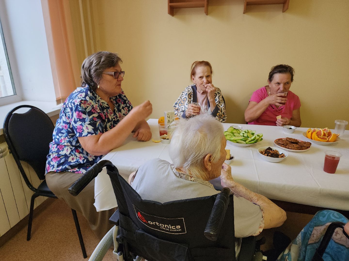 гериатрия, пожилые люди, мозговая активность,