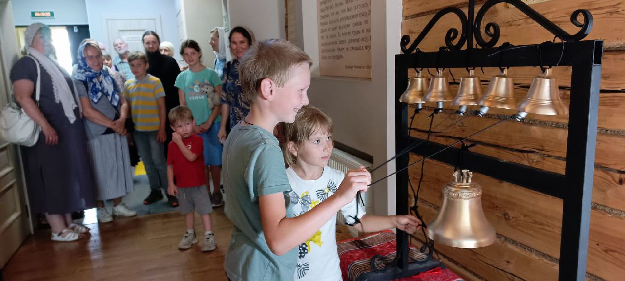 Дмитров, Дом епископа Серафима, Колокольный завод Дьячкова,