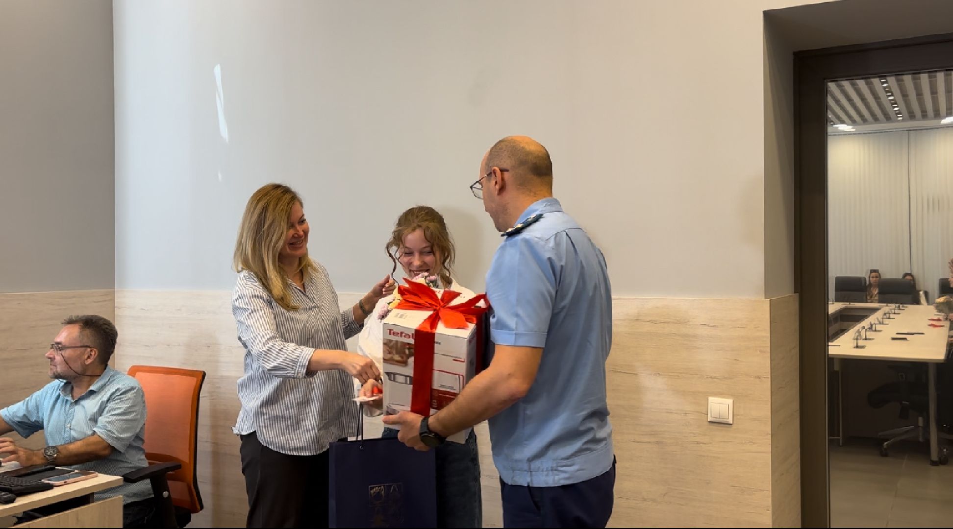 вручение ключей, вручение ключей сироте,