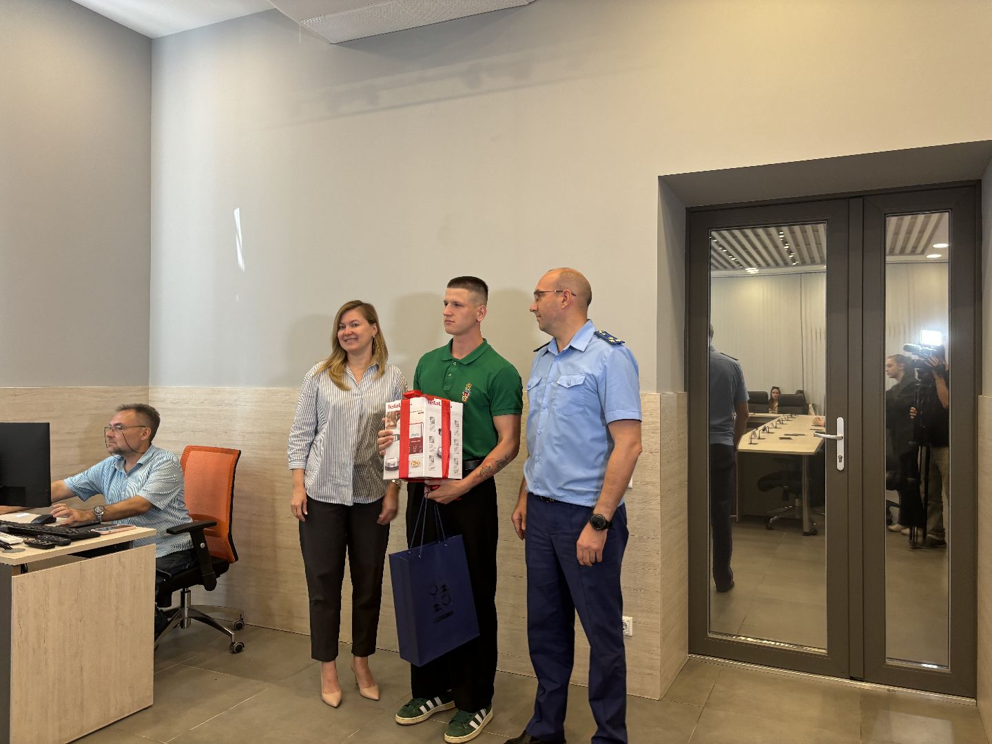 вручение ключей, вручение ключей сироте,