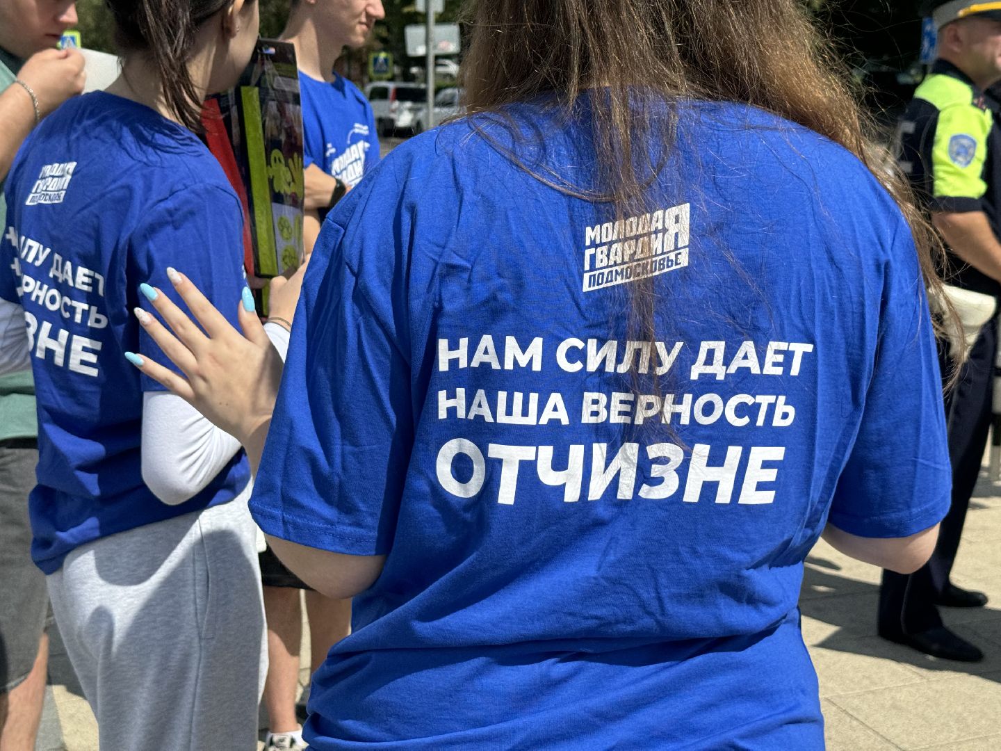 акция засветись, безопасность дорожного движения, активисты молодой гвардии, сотрудники ГИБДД, госавтоинспекция, ленинский округ,