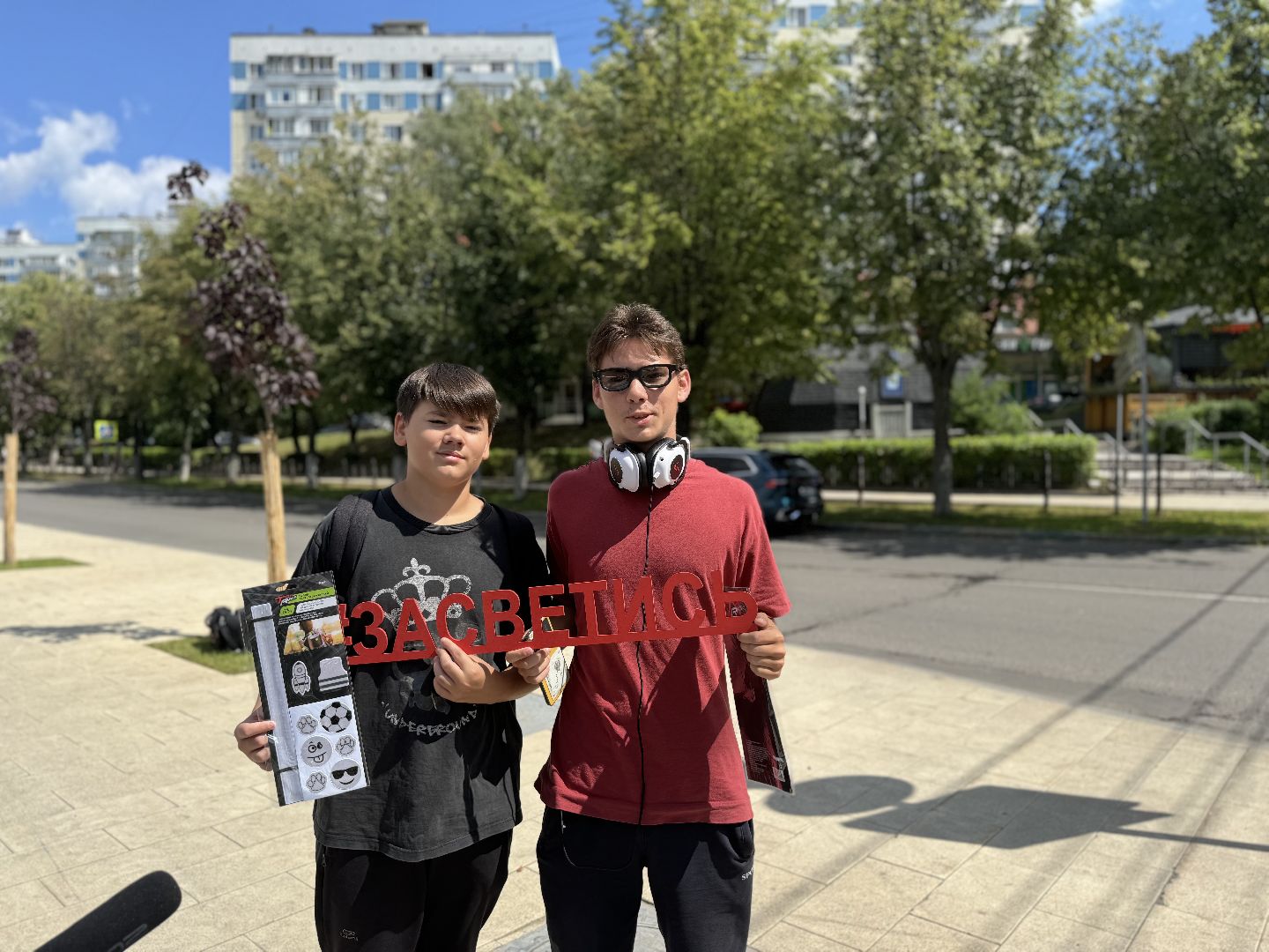 акция засветись, безопасность дорожного движения, активисты молодой гвардии, сотрудники ГИБДД, госавтоинспекция, ленинский округ,