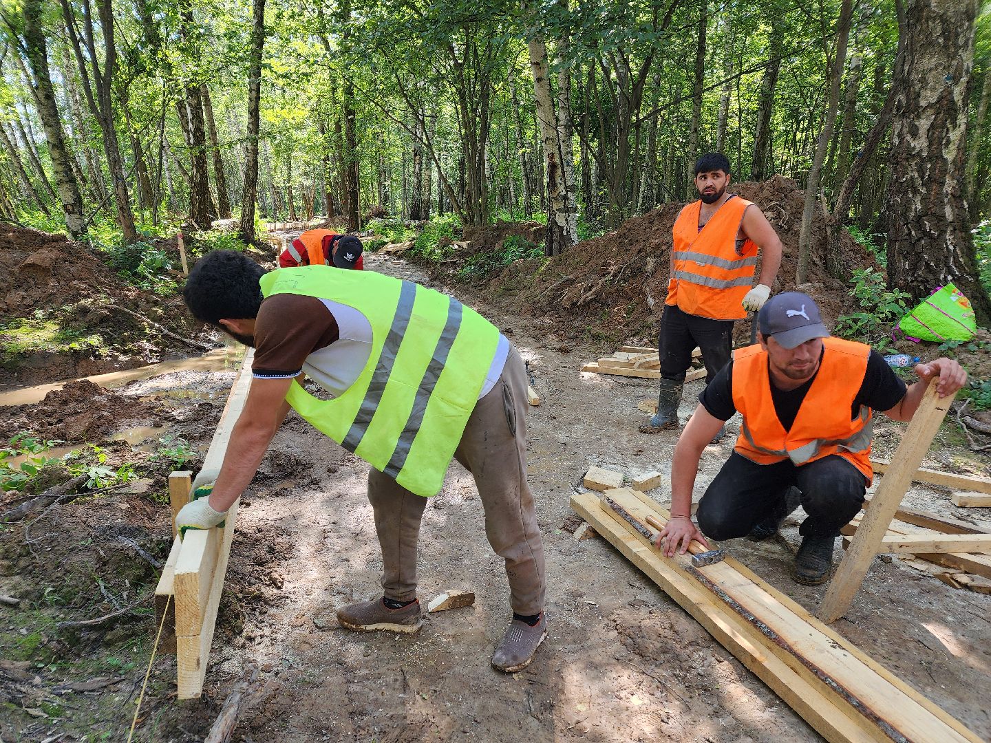 Чехов, микрорайон Губернский, строительство, лесопарк, лесопарковая зона отдыха, благоустройство, программа Парки в лесу, губернатор Московской области Андрей Воробьев, глава администрации го Чехов Михаил Собакин,
