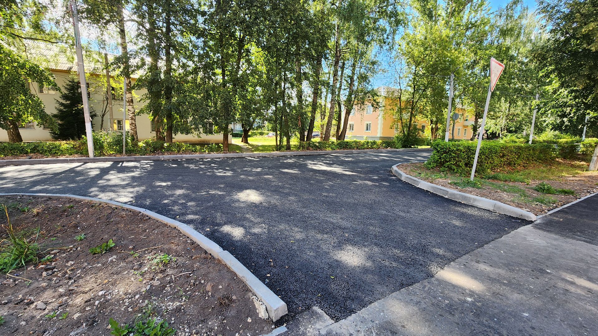 кашира, ожерелье, ул советская, ремонт дорог, асфальтирование дорог, бордюр, тротуар, урны,