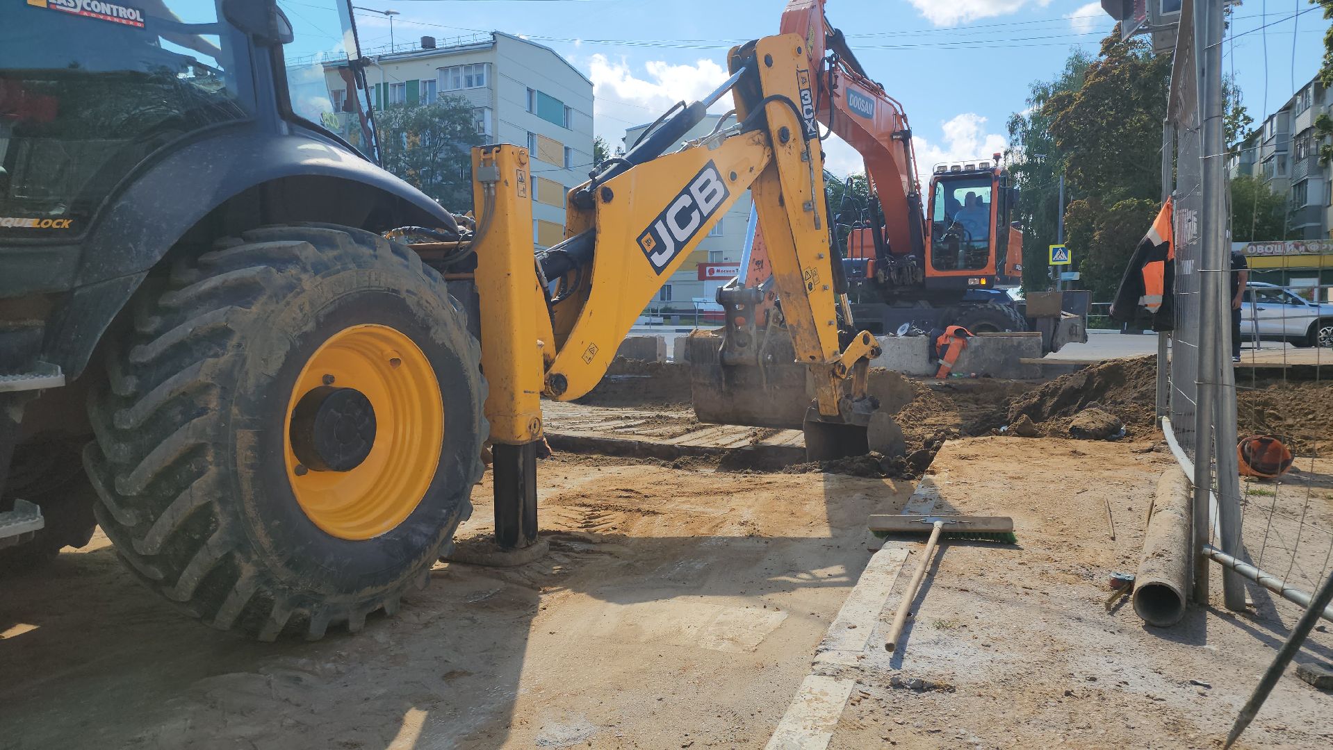 кашира, муп теплосеть, реконструкция трубопровода, теплоснабжение, горячая вода, земляные работы, обратная засыпка, ремонт,