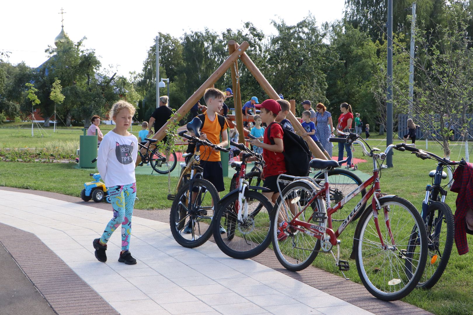 национальный проект жилье и городская среда, Яблоневый сад, поселок Успенский, серебряные Пруды, благоустройство, президентские проекты,