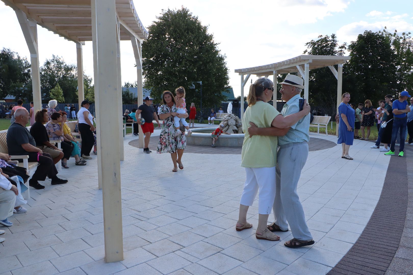 национальный проект жилье и городская среда, Яблоневый сад, поселок Успенский, серебряные Пруды, благоустройство, президентские проекты,
