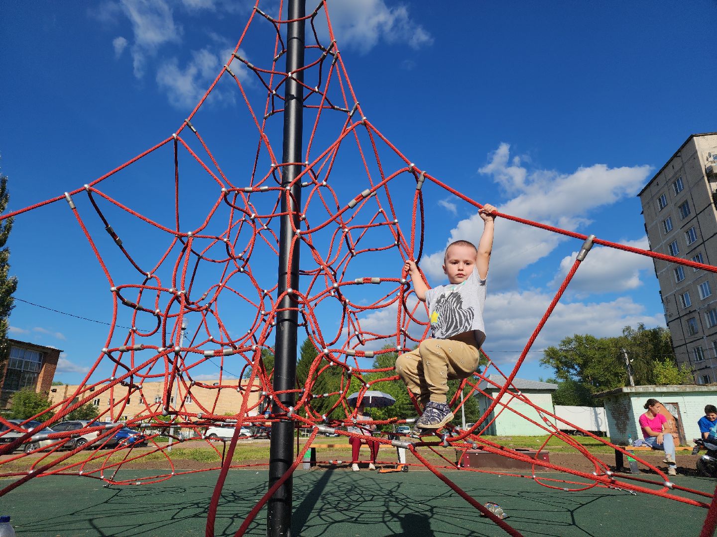детская площадка, ликинский автобусный завод, ликино-дулево, орехово-зуевский округ,