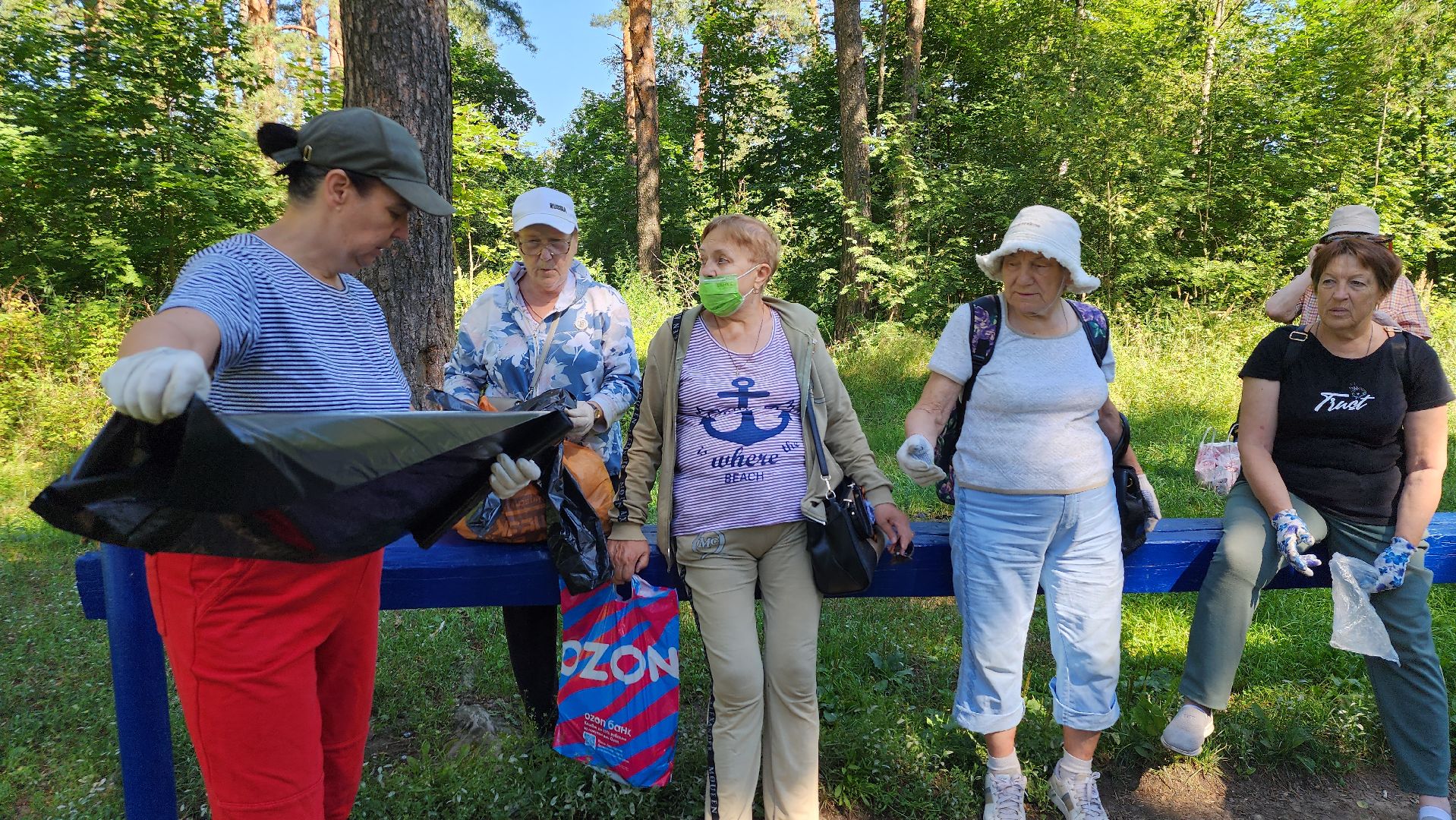 экологическая акция, уборка леса, Активное долголетие, Старая Купавна, Богородский городской округ,