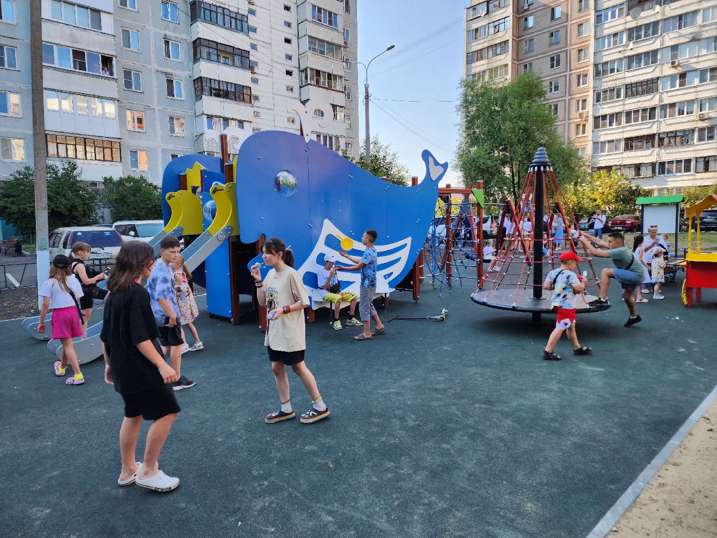 чехов, дворы, дворовые территории, комплексное благоустройство, формирование комфортной городской среды, адресный перечень, план на 2024 год, проезды, тротуары, парковки, детские площадки,