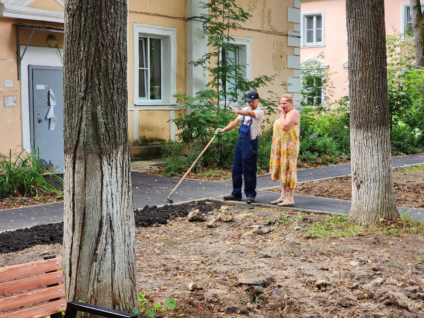 чехов, дворы, дворовые территории, комплексное благоустройство, формирование комфортной городской среды, адресный перечень, план на 2024 год, проезды, тротуары, парковки, детские площадки,
