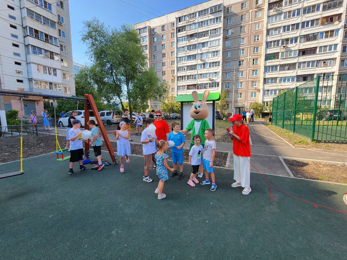 чехов, дворы, дворовые территории, комплексное благоустройство, формирование комфортной городской среды, адресный перечень, план на 2024 год, проезды, тротуары, парковки, детские площадки,