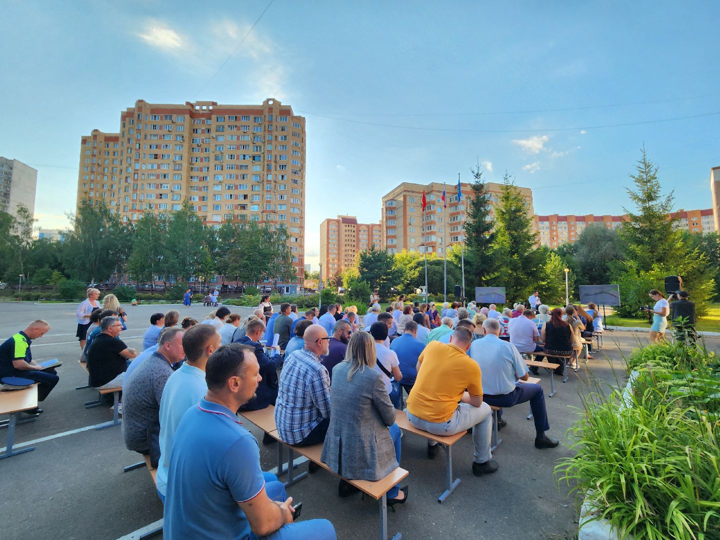 выездная администрация, глава муниципалитета, станислав каторов, поселок развилка, встреча с жителями, ленинский округ,