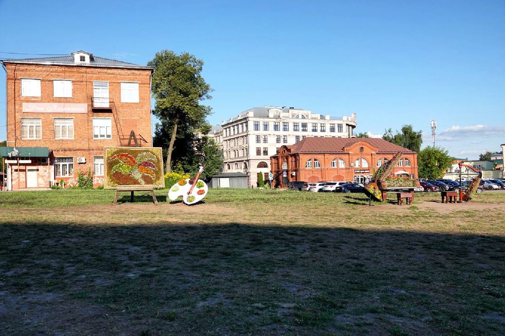 Благоустройство, Арт-объект, Цветы, Лето, Украшение города, Цветочная композиция, Живая картина,