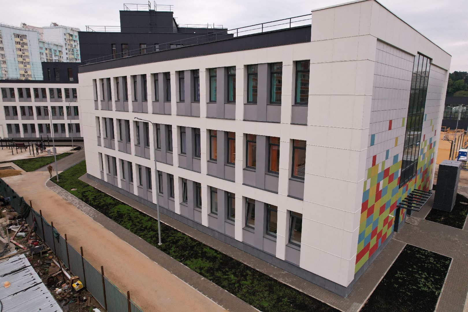 видео с коптера, красногорск, строительство, образование,