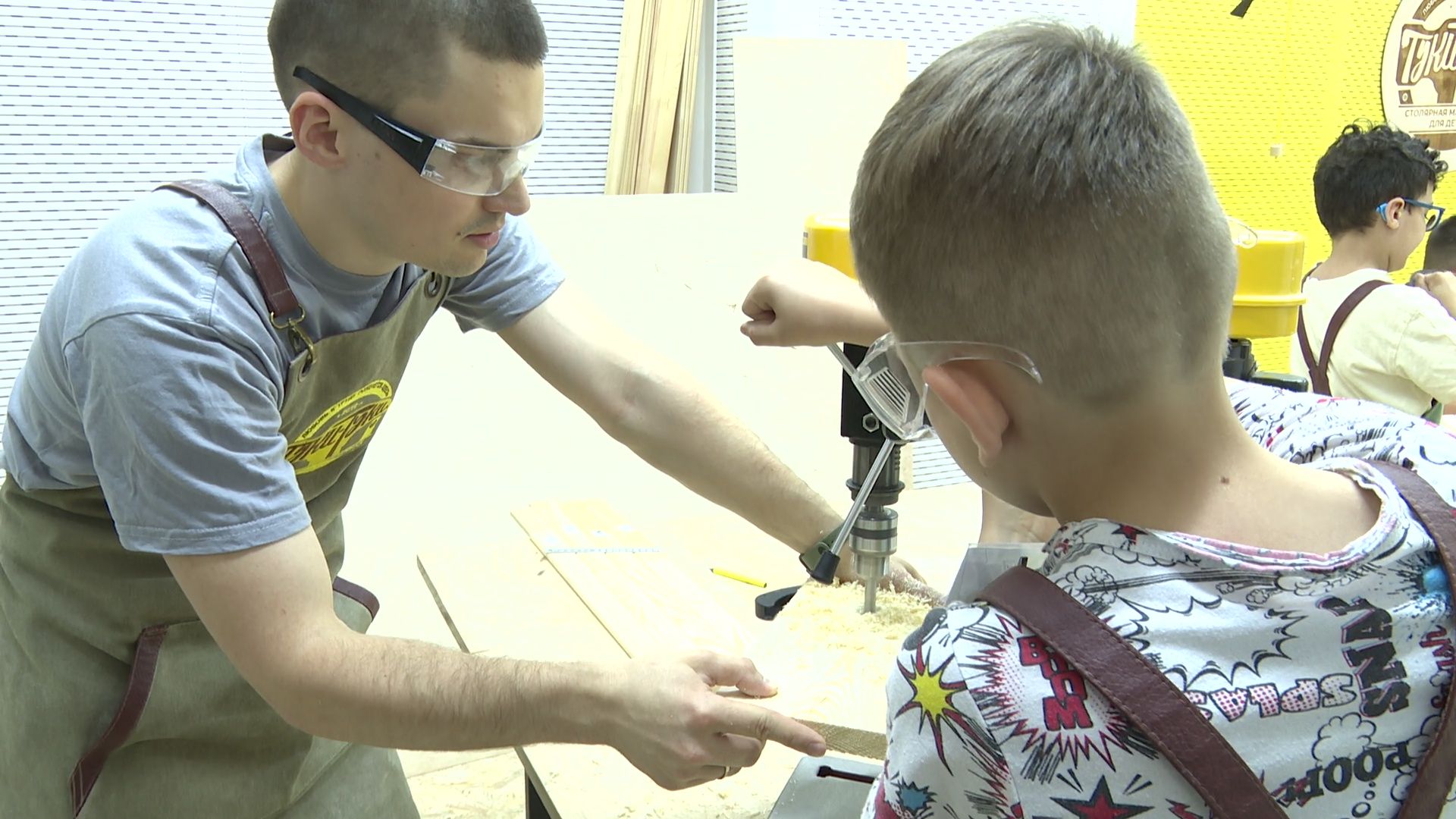 Реутов, дети, образование, труд, столяры, плотники, инструменты,