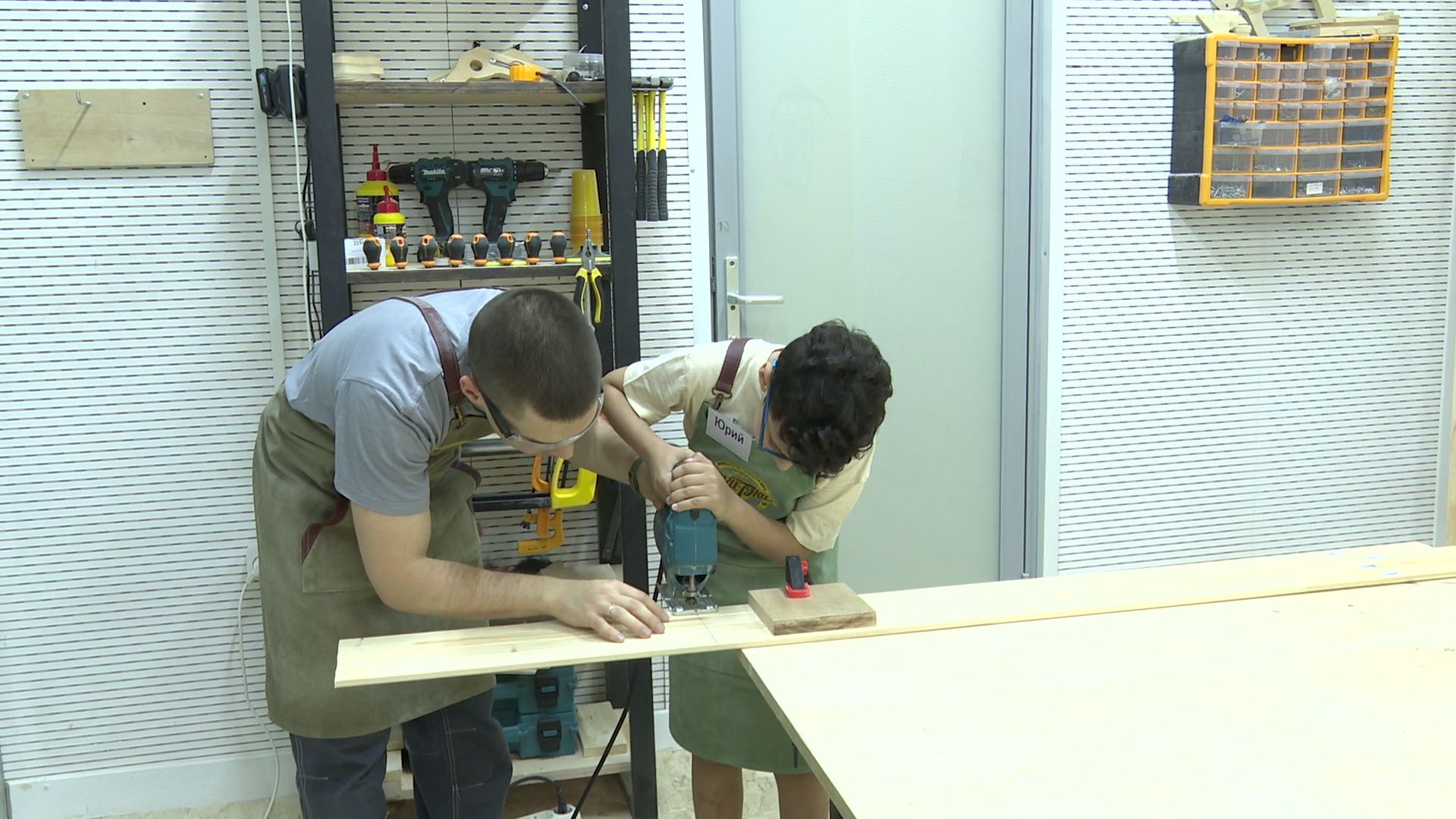 Реутов, дети, образование, труд, столяры, плотники, инструменты,