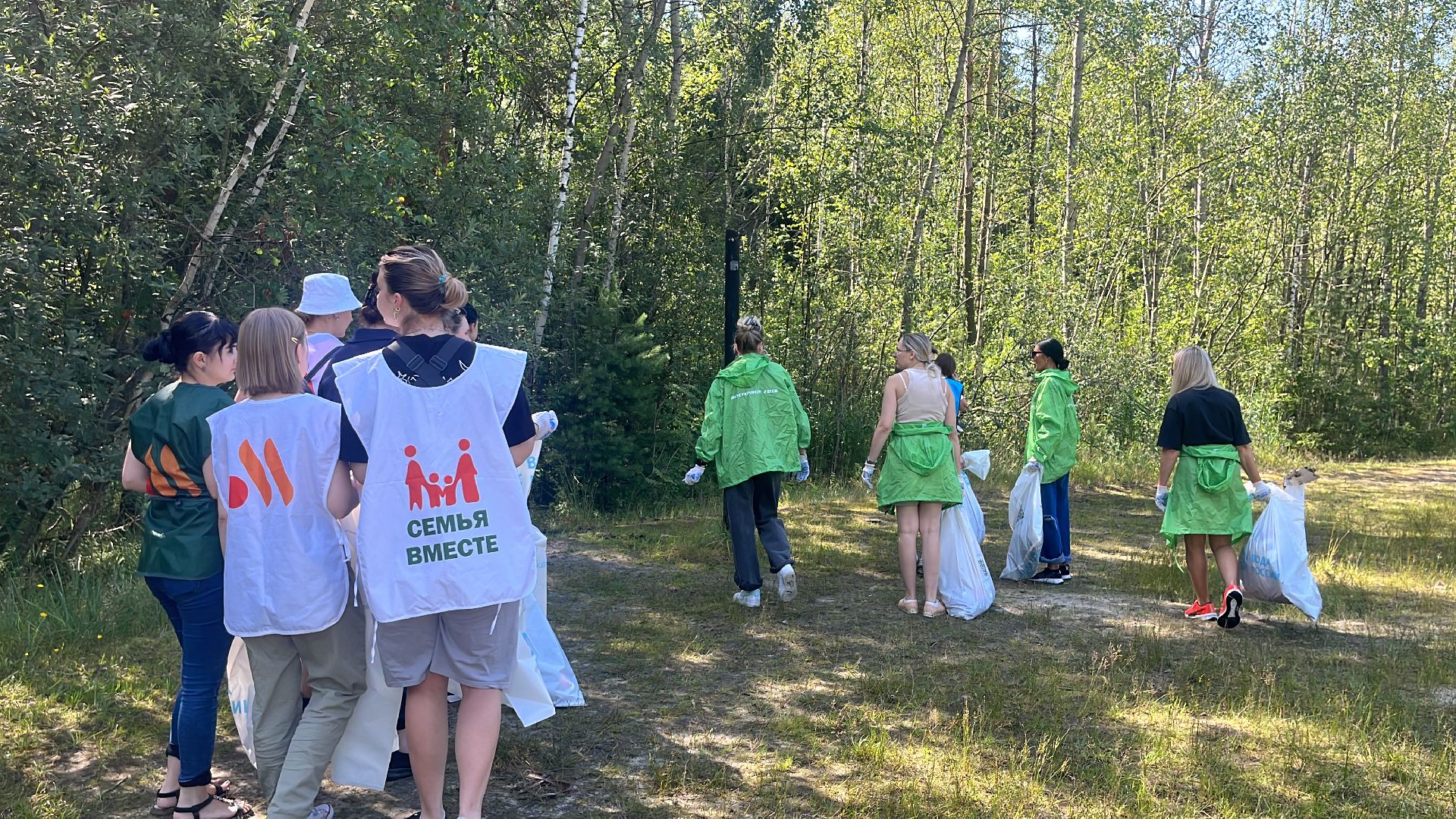 вода россии, акция, акция вода россии, экологическая акция, уборка, уборка озера, мусор, уборка мусора,