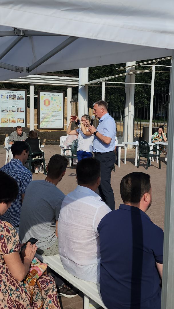 выездная администрация, борис аубакиров, реконструкция парка, здравоохранение, гимназия 1, зачисление, лилия бусыгина,Ольга тинис, Сергей Комаров,