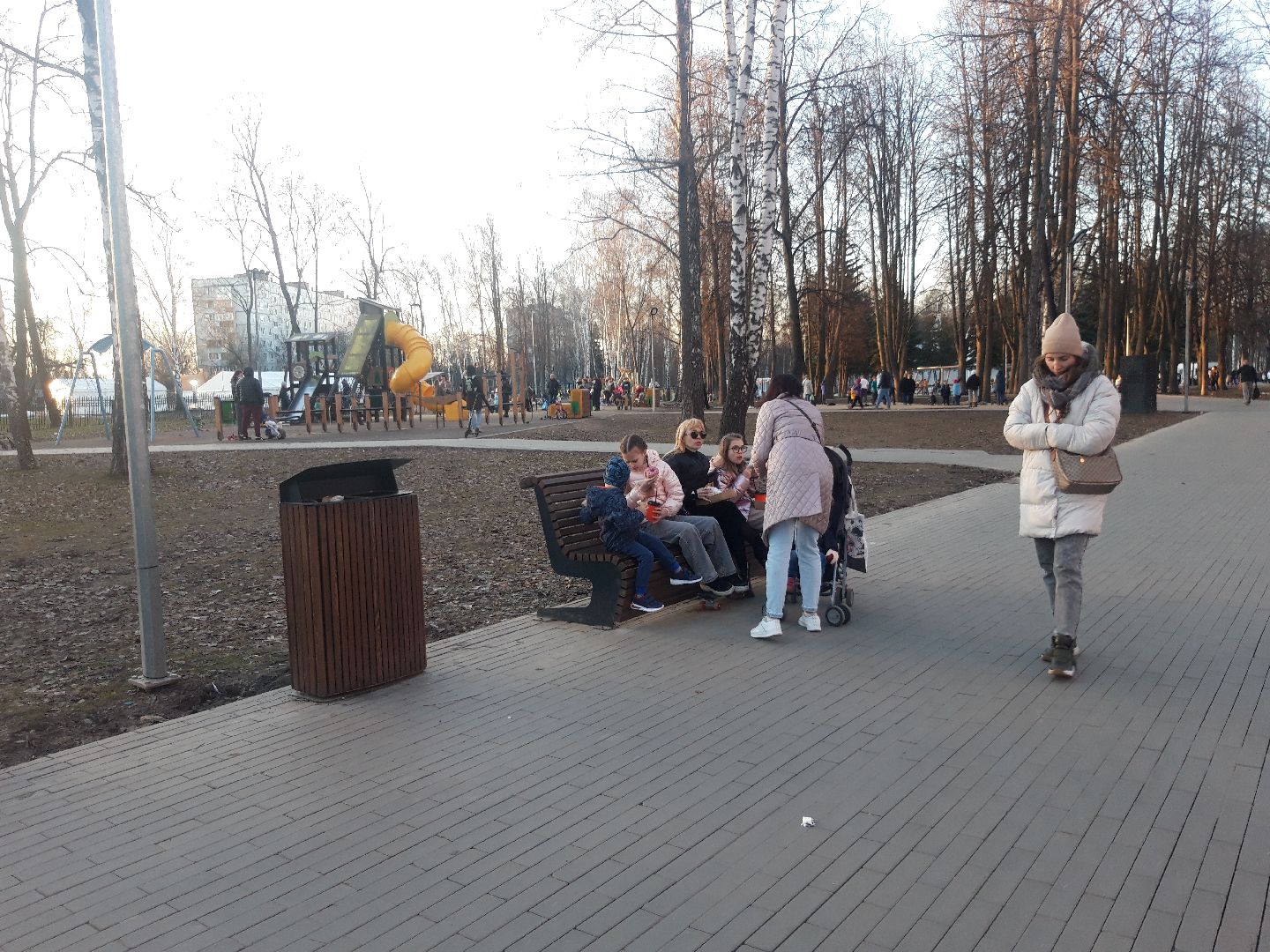 пенсионеры, дети, детский спорт,