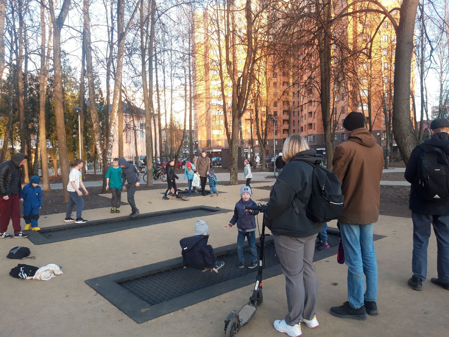 пенсионеры, дети, детский спорт,