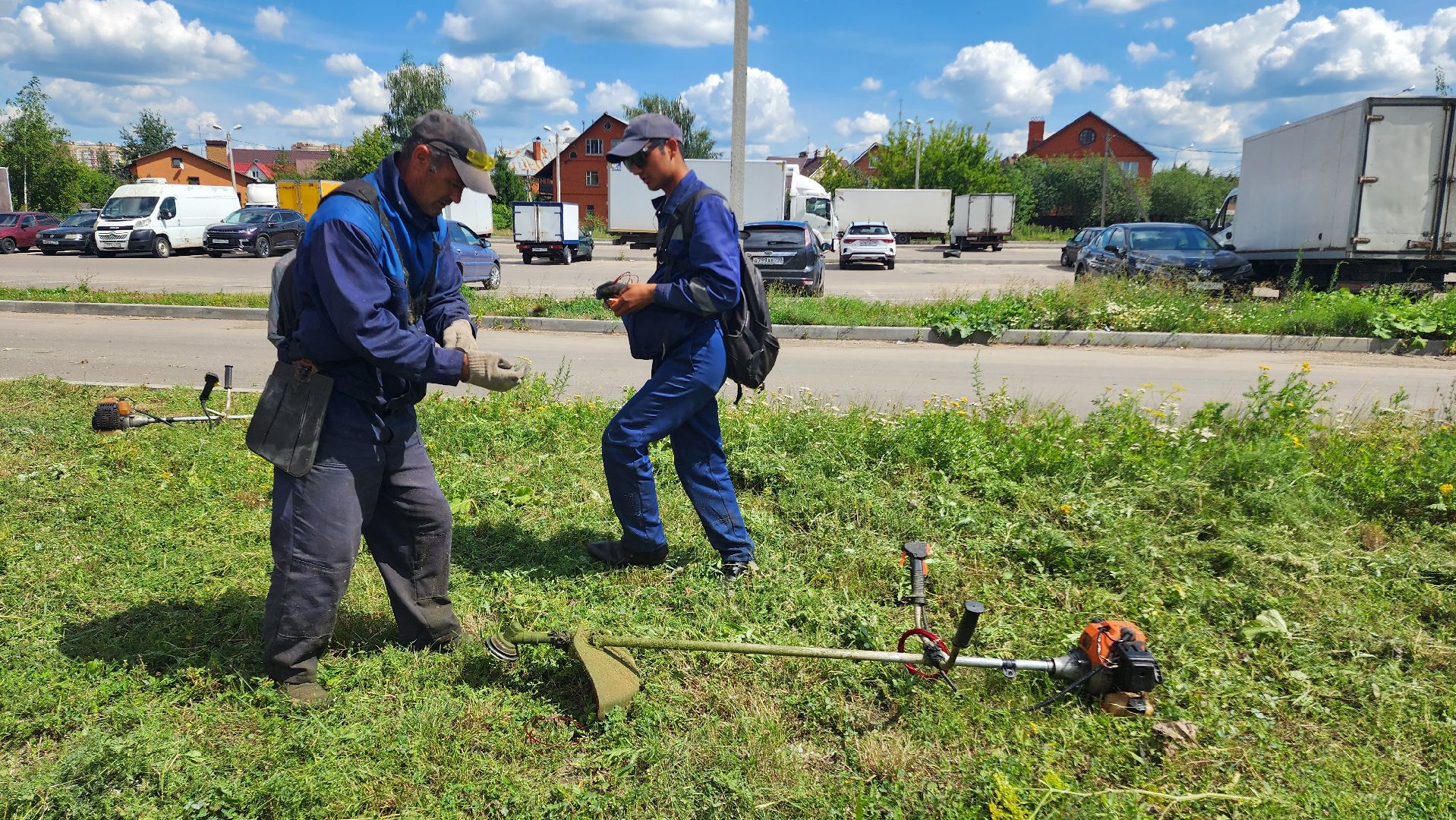 благоустройсво, Домодедово, Подмосковье, Благоустройство, покос травы, Уборка мусора, управляющая компания, коммунальная служба,