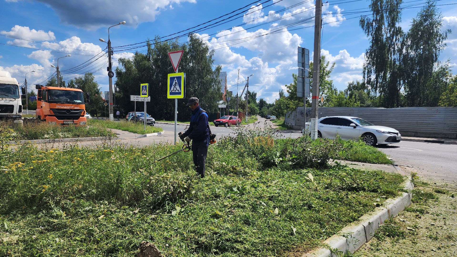 благоустройсво, Домодедово, Подмосковье, Благоустройство, покос травы, Уборка мусора, управляющая компания, коммунальная служба,