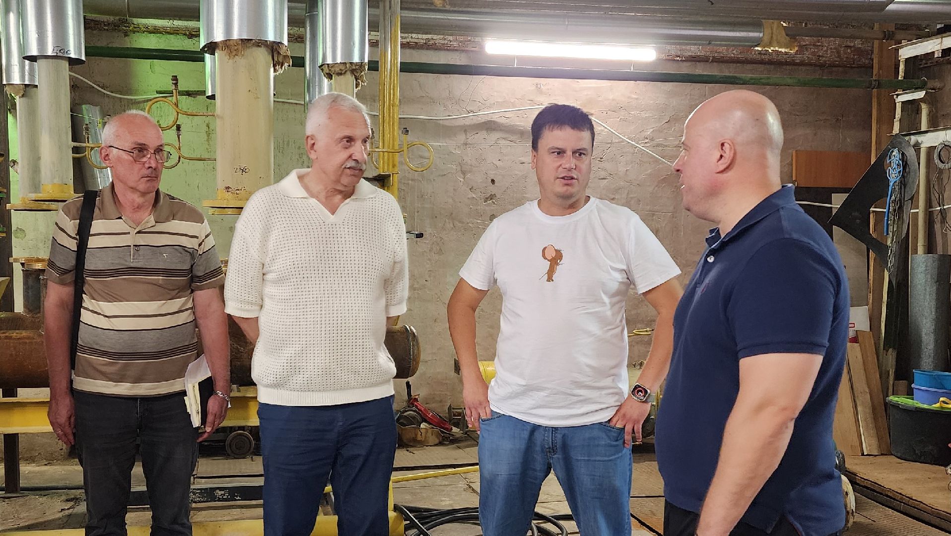 реконструкция котельной, замена оборудования в тепловом пункте,