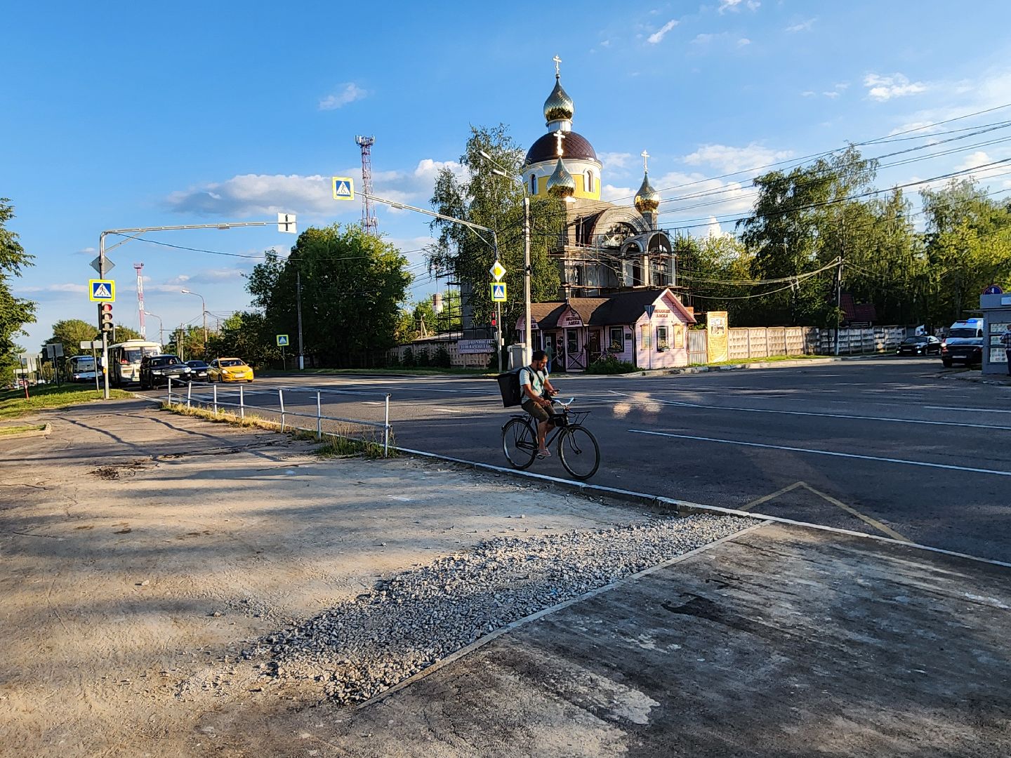 Чехов, микрорайон Венюково, выездная администрация, встреча с жителями, обращения граждан, ремонт тротуара, асфальтирование подходов, социальные объекты, Мосавтодор,